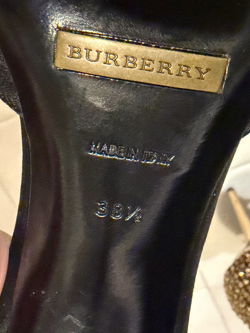 Burberry Heels - Picture 3 of 7